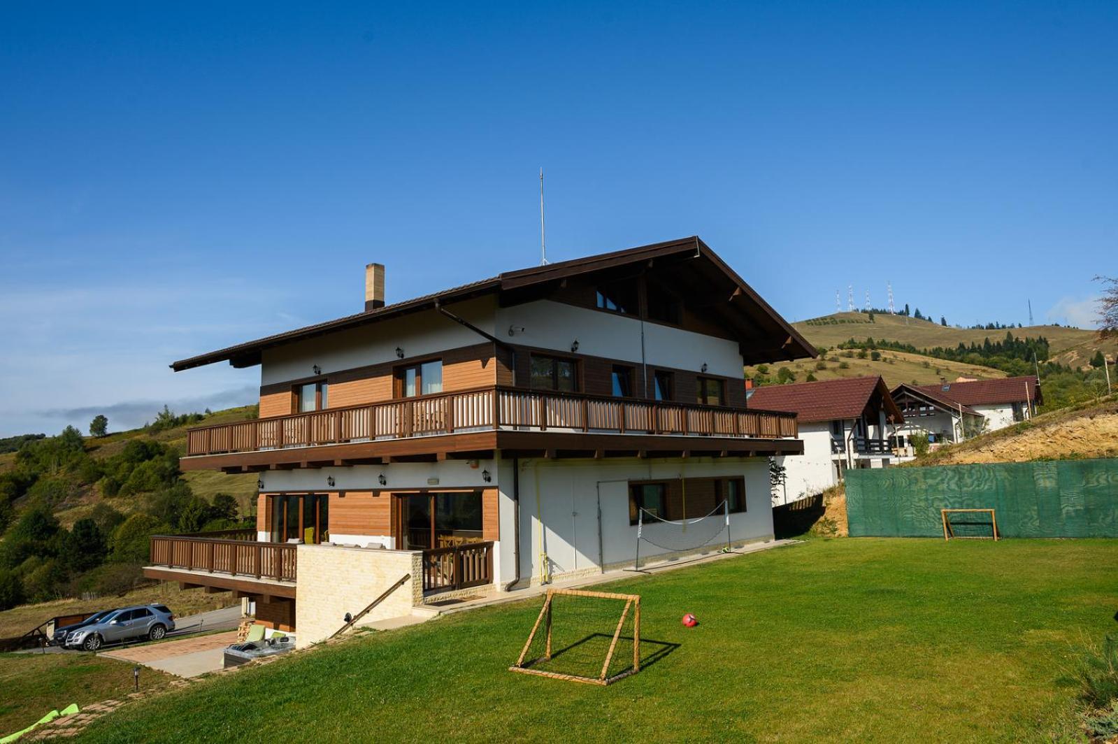Chalet First Hill Gura Humorului Exterior foto